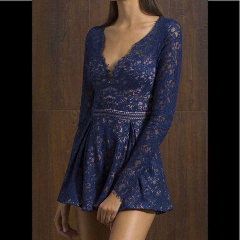 NWT Stylestalker Juliet romper in navy
